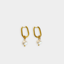 Load image into Gallery viewer, Long Pearl hoops