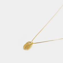 Load image into Gallery viewer, Palm leave necklace