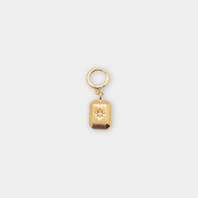 Load image into Gallery viewer, Cubic north Star huggie